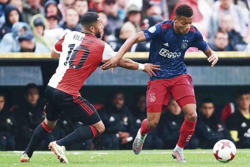 Cuộc chiến giữa Feyenoord Rotterdam và Ajax