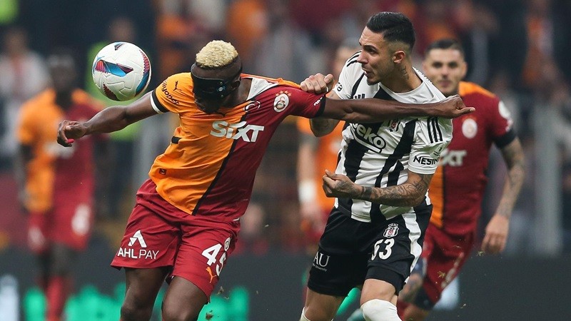 Victor Osimhen đang thi đấu tại Galatasaray (dưới dạng cho mượn)