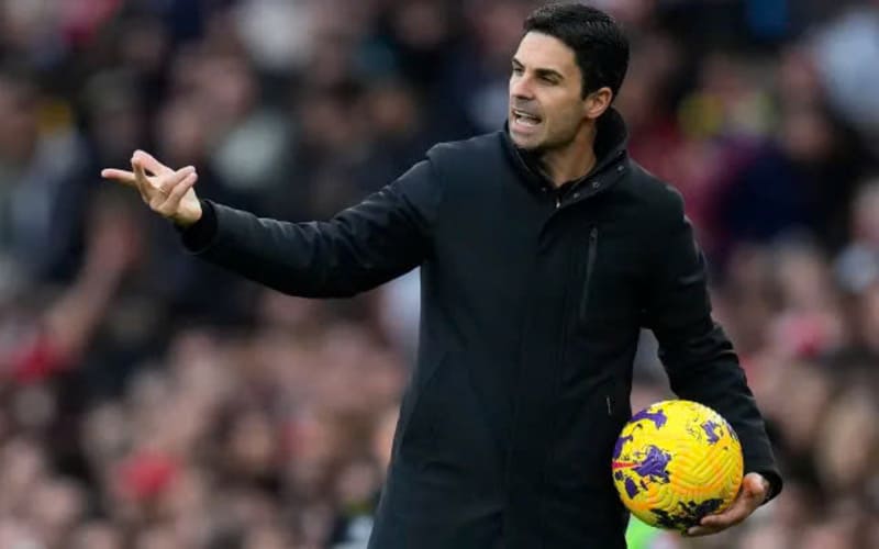 Mikel Arteta sử dụng bóng đèn để khích lệ tinh thần đồng đội